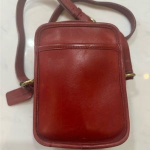 Red leather COACH, camera style, Crossbody